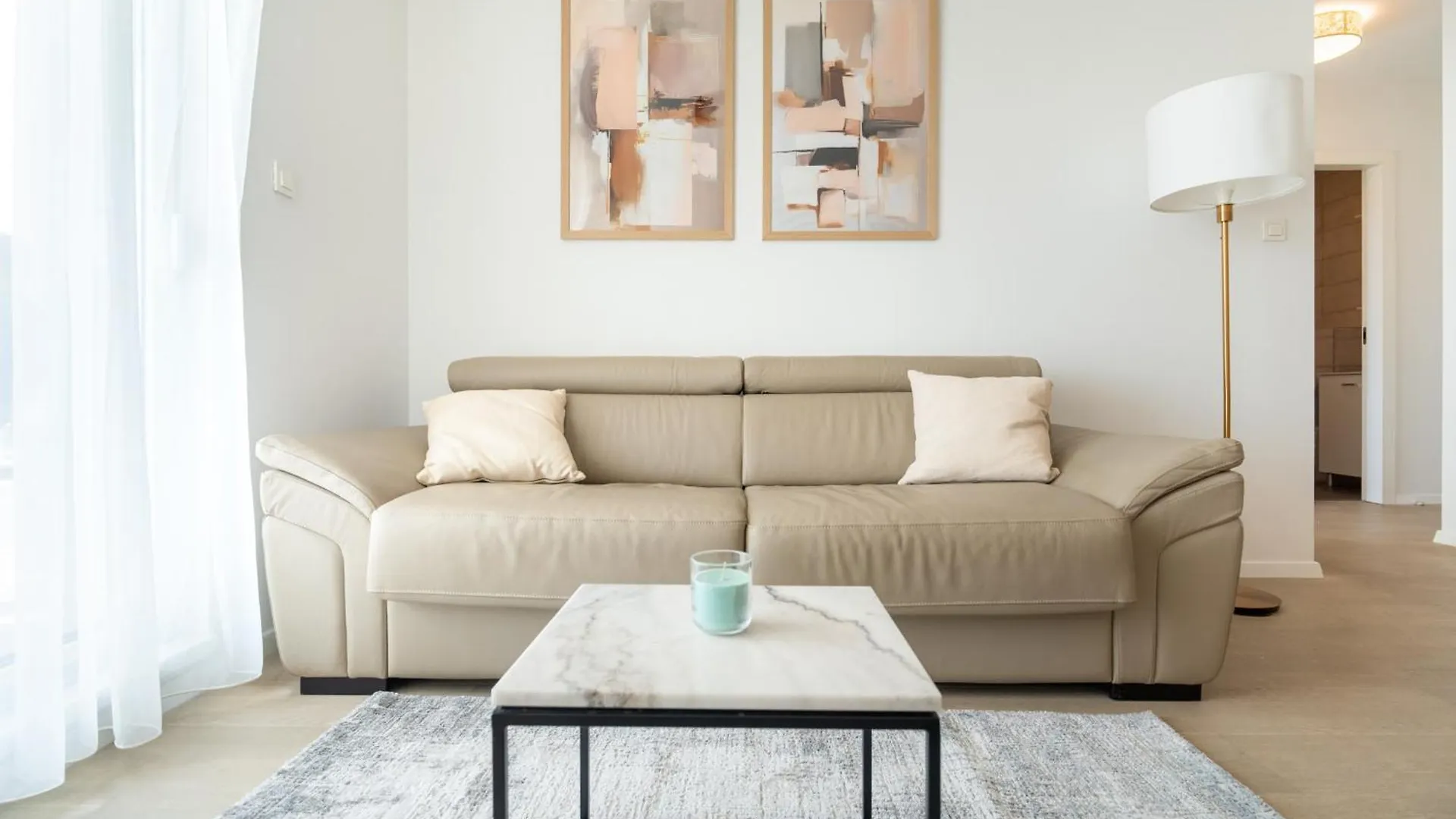 זאדאר Prism Living Apartment
