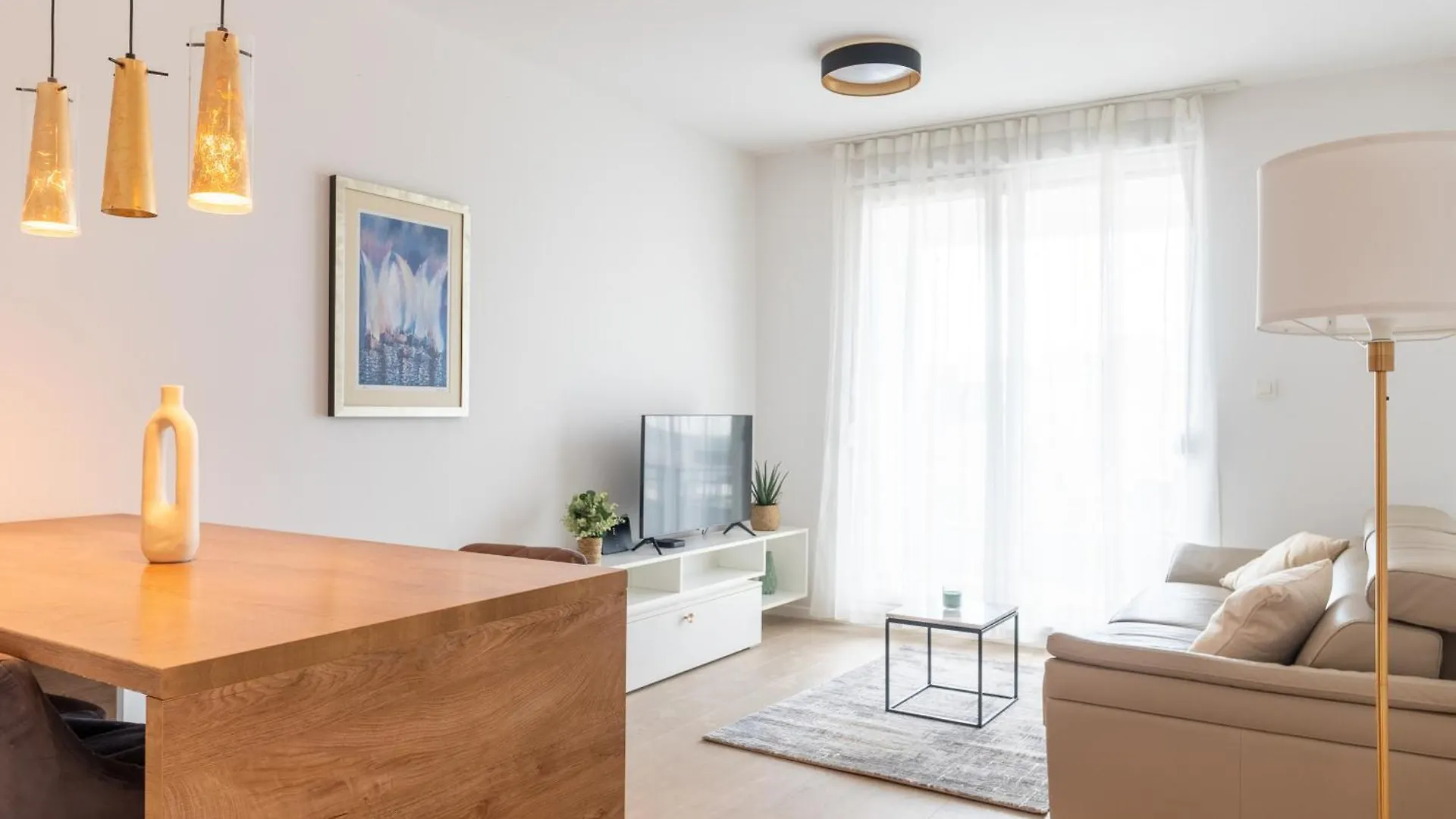 זאדאר Prism Living Apartment