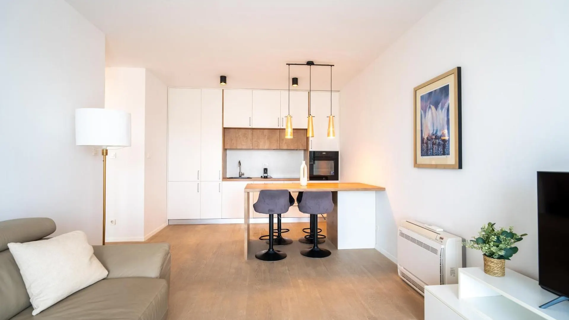 זאדאר Prism Living Apartment