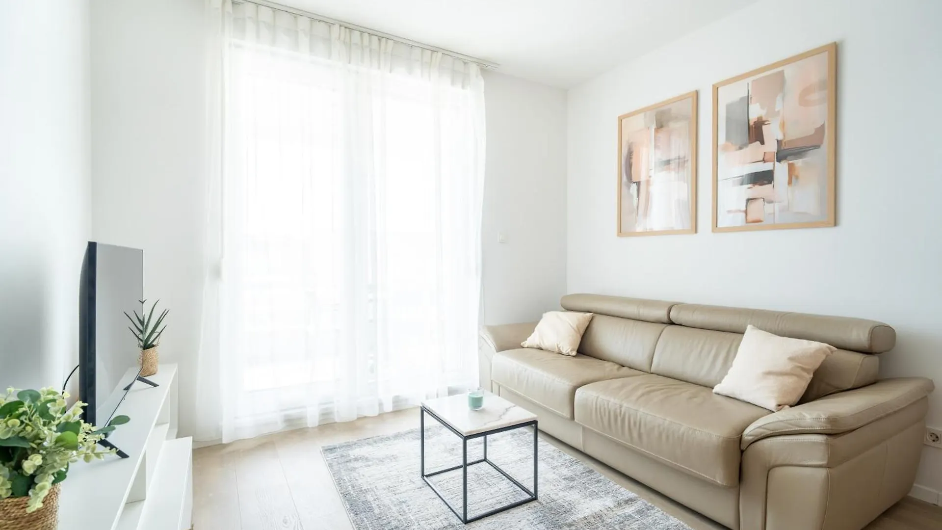 זאדאר Prism Living Apartment